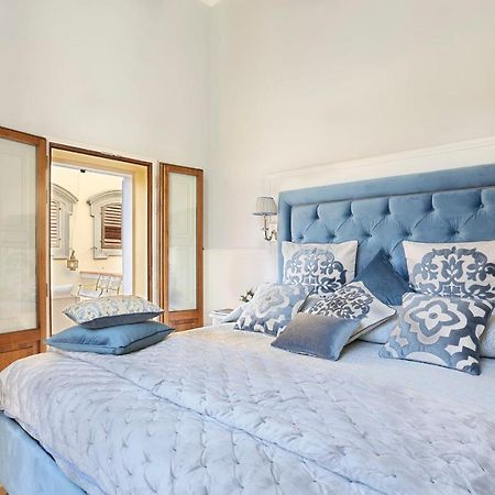 Design Apartment In The Heart Of Florence - Hosted By Sweetstay Ngoại thất bức ảnh